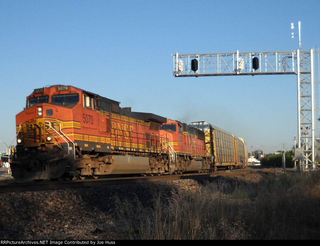 BNSF 5070 East